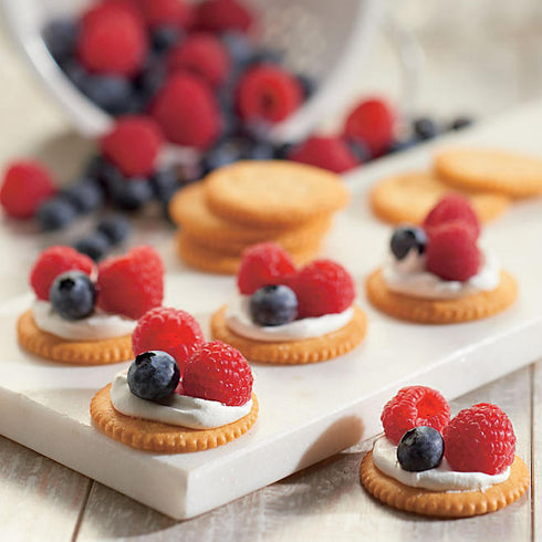 RITZ Original Crackers, 3.43 oz., 18 Pack - Buttery, Flaky Crackers, Perfect for Snacking, Topping, or Parties, Classic Taste in Every Bite