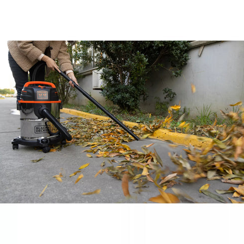 Black + Decker 5 Gallon Wet/Dry Vacuum